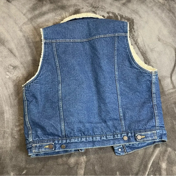 Sheplers Shearling Lined Denim Vest Womens large - Picture 4 of 8